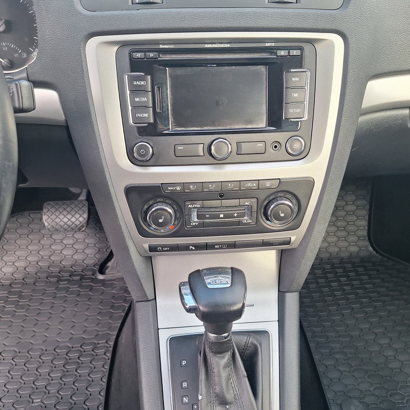 ŠKODA OCTAVIA COMBI 2.0 TDI DSG, fotografija 14