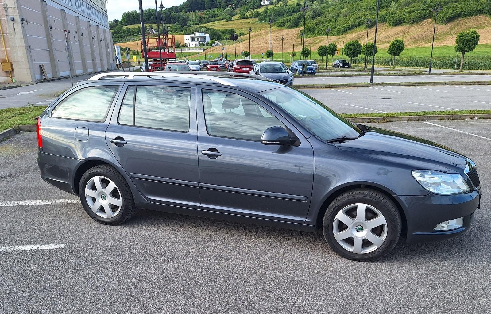 ŠKODA OCTAVIA COMBI 2.0 TDI DSG, fotografija 4