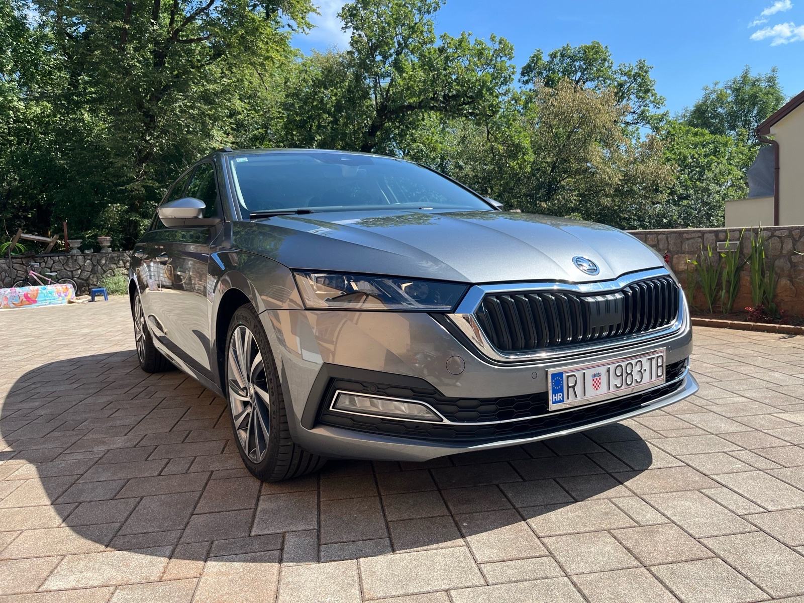 Škoda Octavia Combi 2,0 TDI DSG, fotografija 6