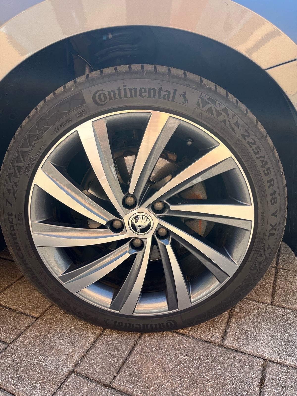 Škoda Octavia Combi 2,0 TDI DSG, fotografija 16