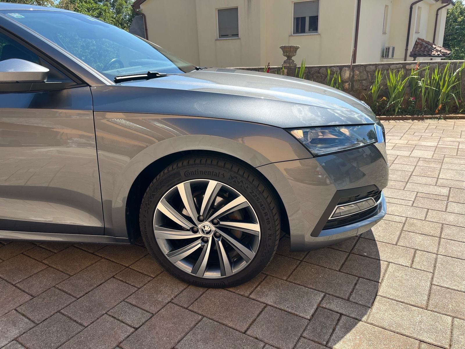 Škoda Octavia Combi 2,0 TDI DSG, fotografija 15