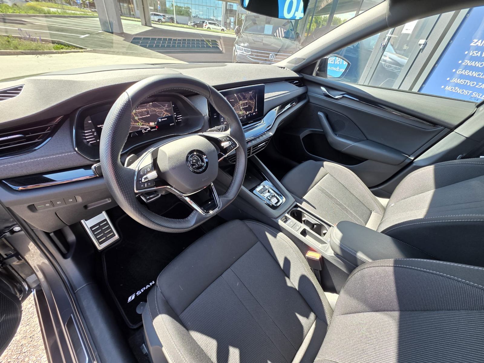 Škoda Octavia Combi 2,0 TDI DSG SPORTLINE, fotografija 5