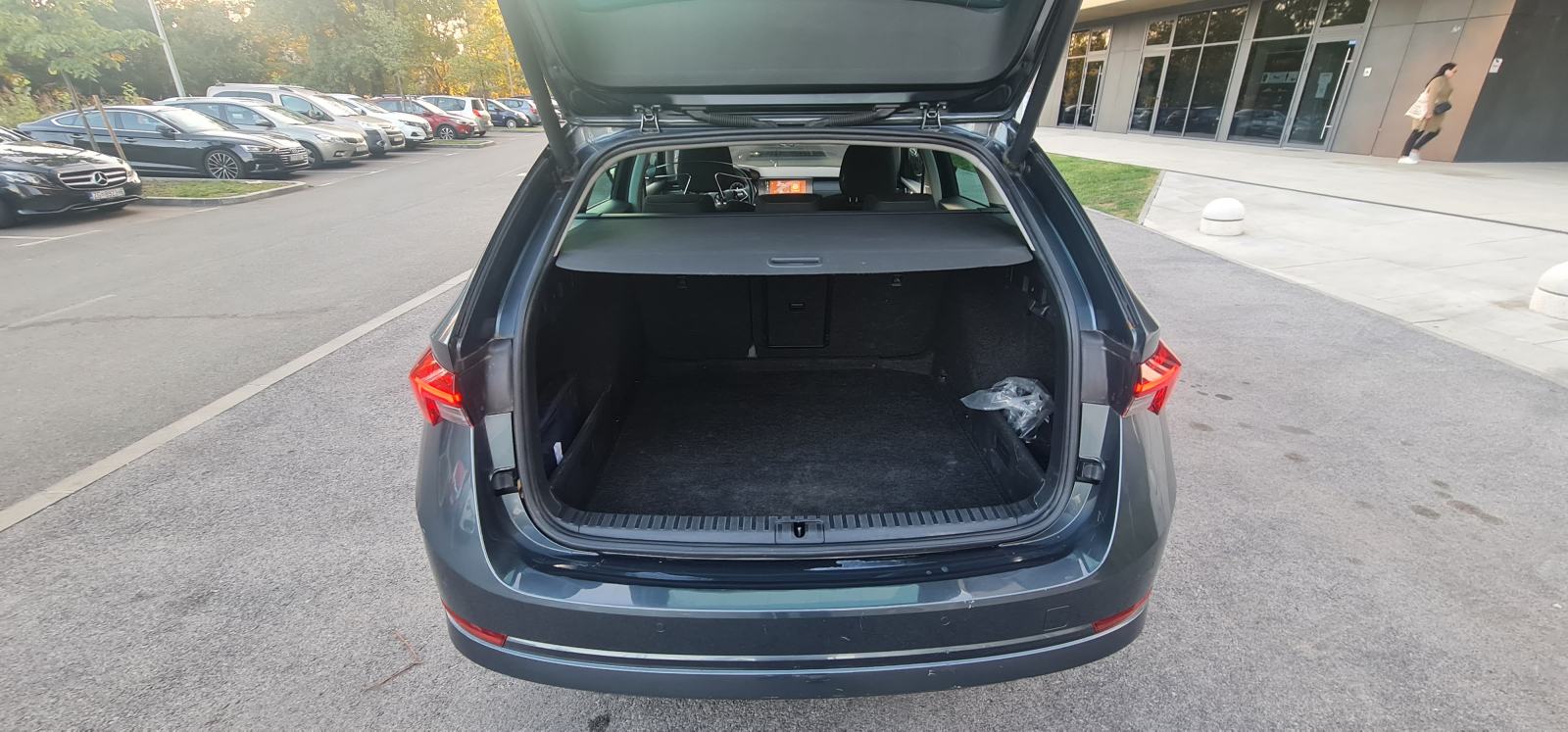 Škoda Octavia Combi 2,0 TDI DSG Style, 2020., 173.200 km, HR auto, fotografija 8