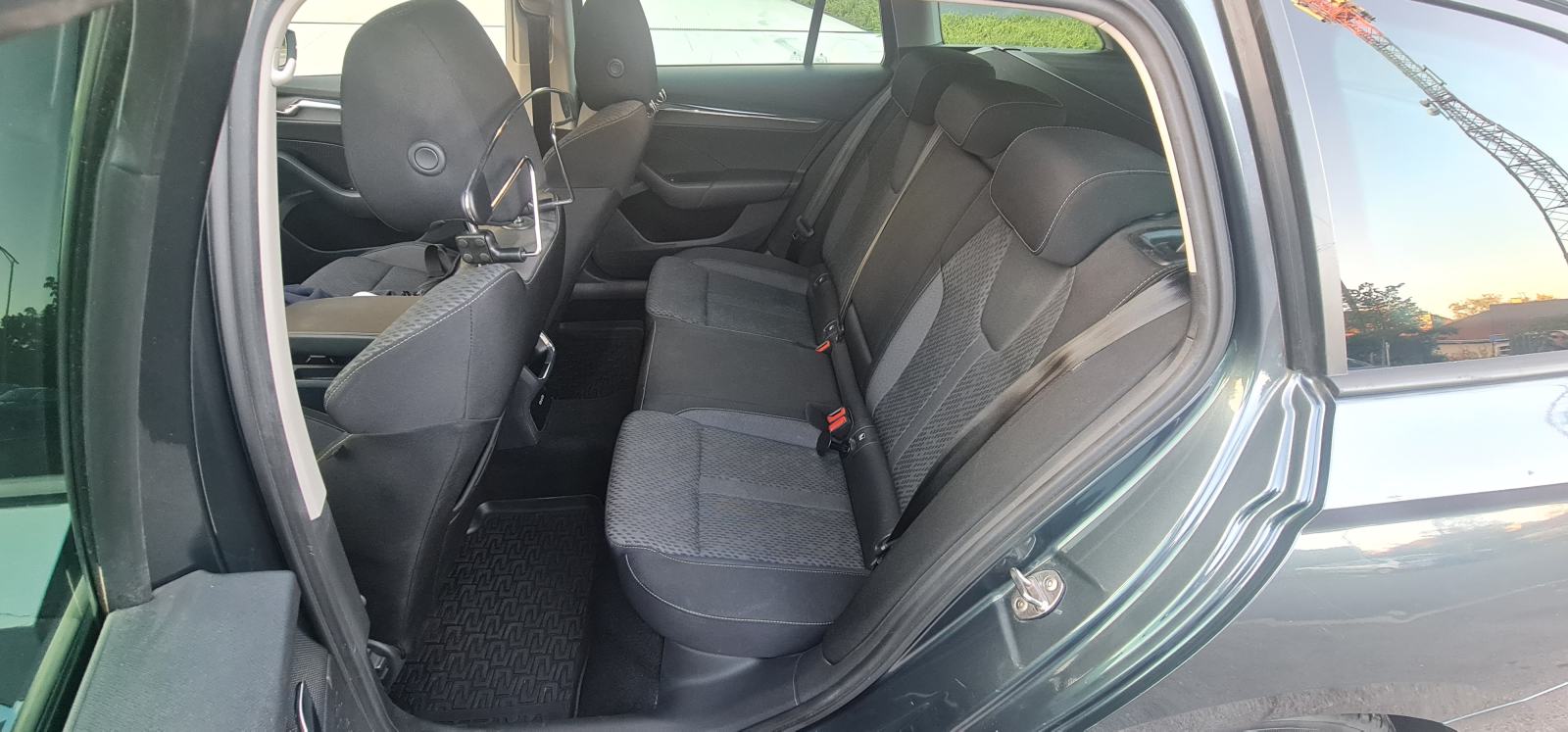 Škoda Octavia Combi 2,0 TDI DSG Style, 2020., 173.200 km, HR auto, fotografija 9