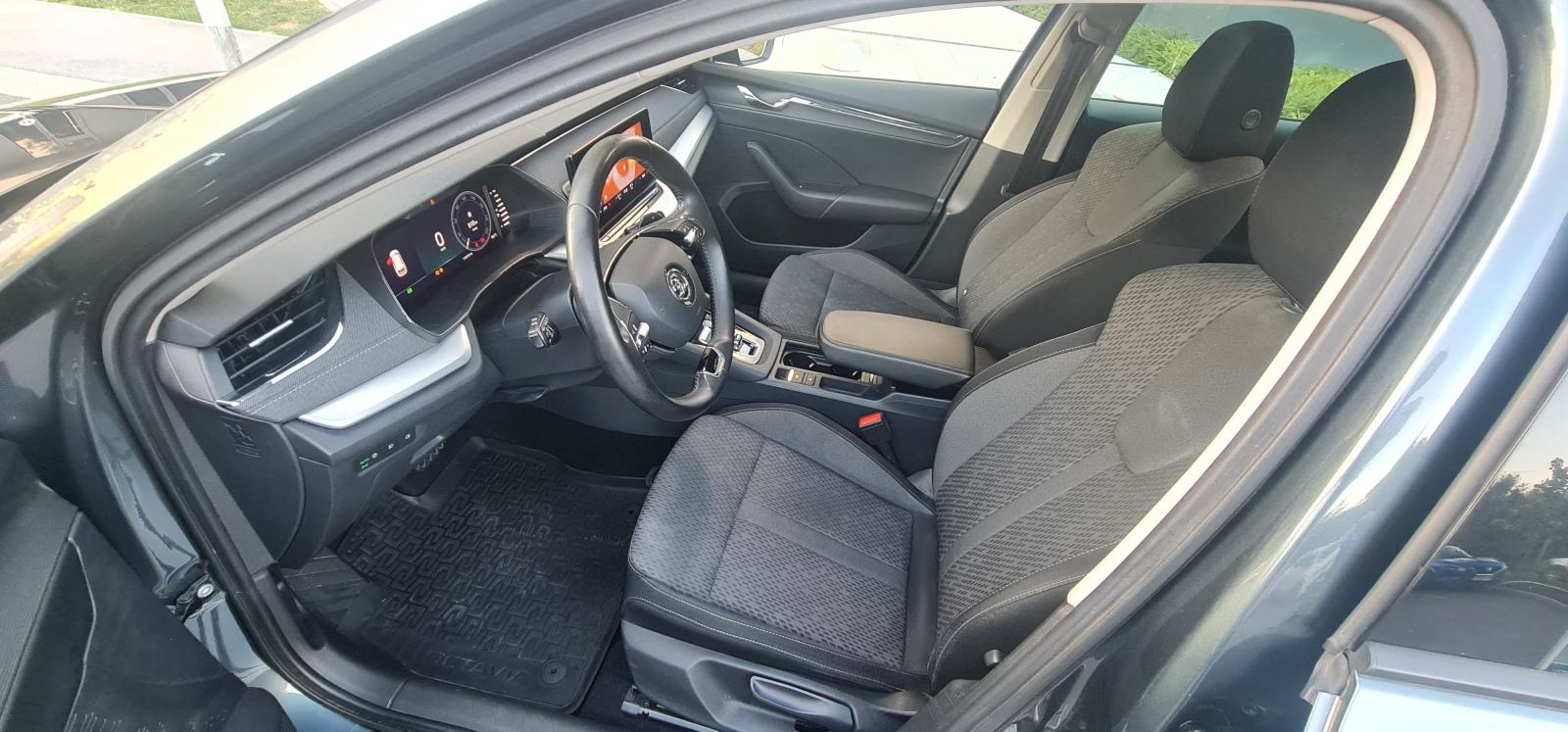 Škoda Octavia Combi 2,0 TDI DSG Style, 2020., 173.200 km, HR auto, fotografija 12