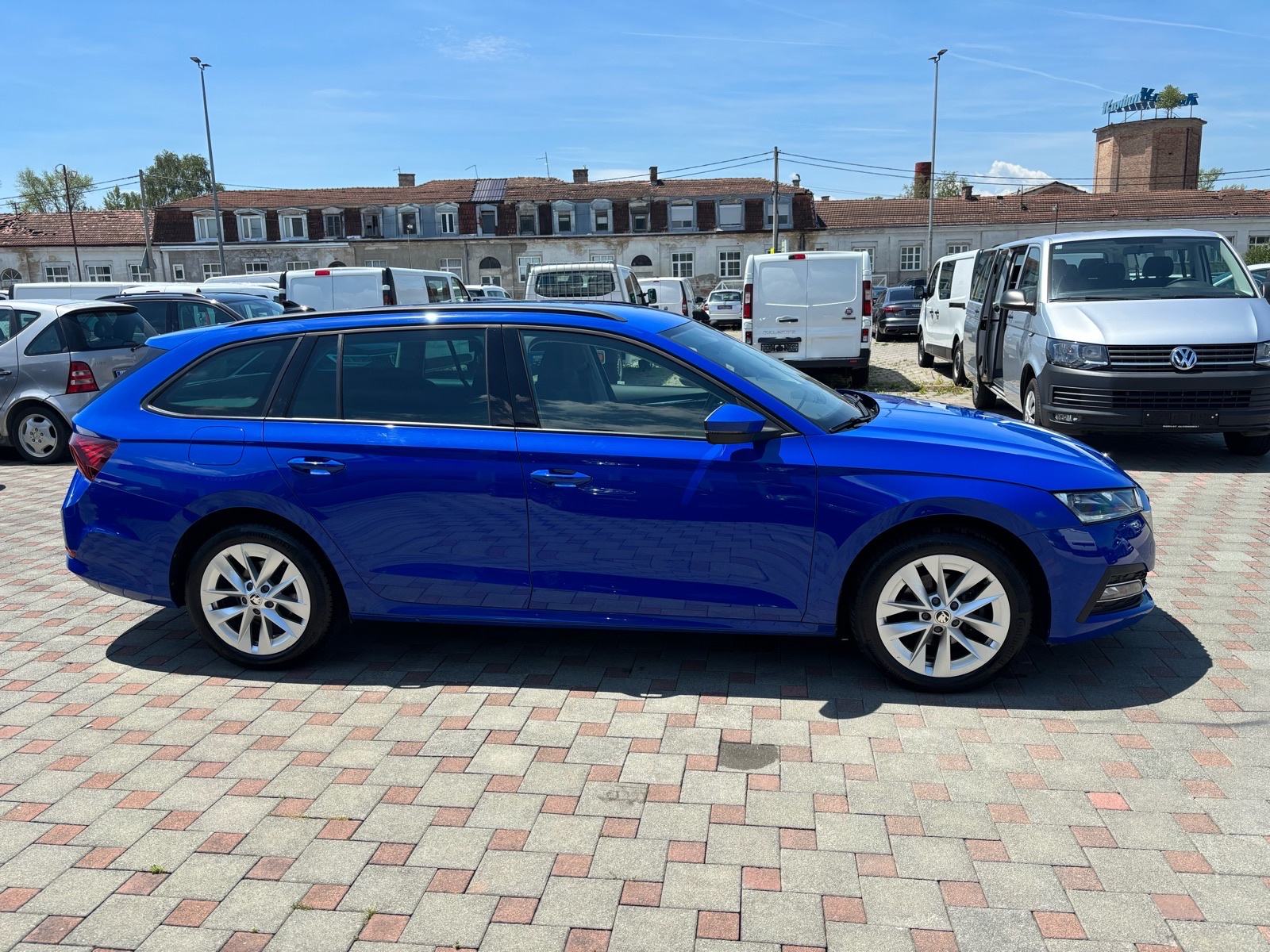 Škoda Octavia Combi 2,0 TDI;DSG;Style;HR;PDV;Navi;Led;Pdc;Tempo, fotografija 4