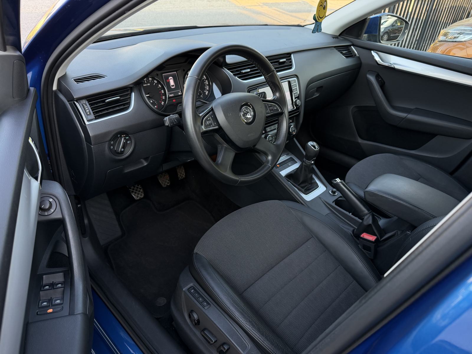 Škoda Octavia Combi 2,0 TDI Elegance -POTVRDA KM-REG.1 GOD.-150 KS-TOP, fotografija 16
