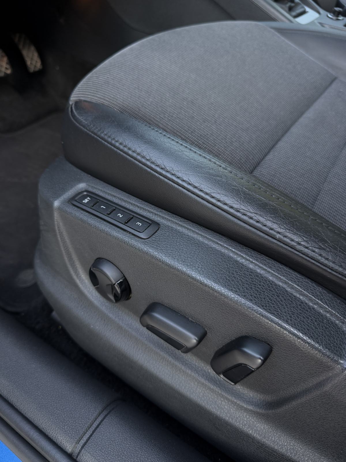 Škoda Octavia Combi 2,0 TDI Elegance -POTVRDA KM-REG.1 GOD.-150 KS-TOP, fotografija 17