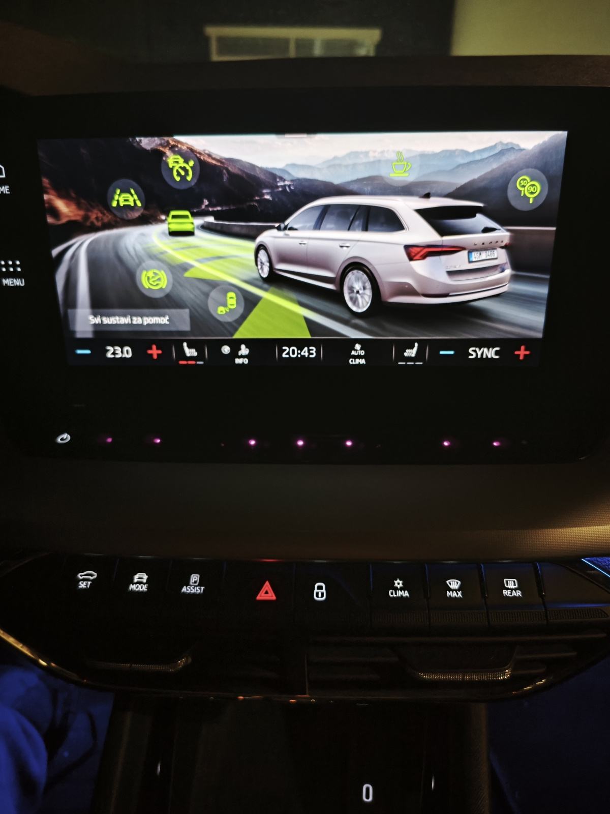 Škoda Octavia Combi 2,0 TDI First Edition, fotografija 16