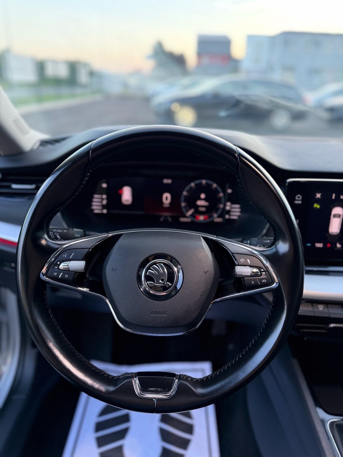 Škoda Octavia Combi 2,0 TDI|Jamstvo|Ambient Lig.|Alu|Grij. sjedala, fotografija 10