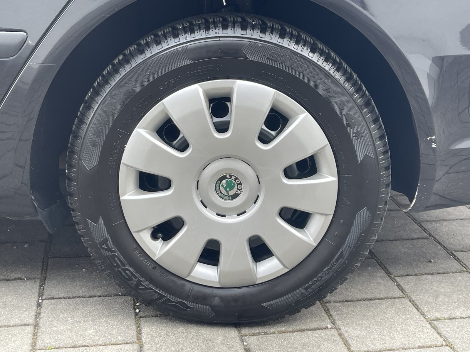ŠKODA OCTAVIA COMBI 2,0 TDI •• KAO NOVA, FULL OPREMA, NAVIGACIJA ••, fotografija 18