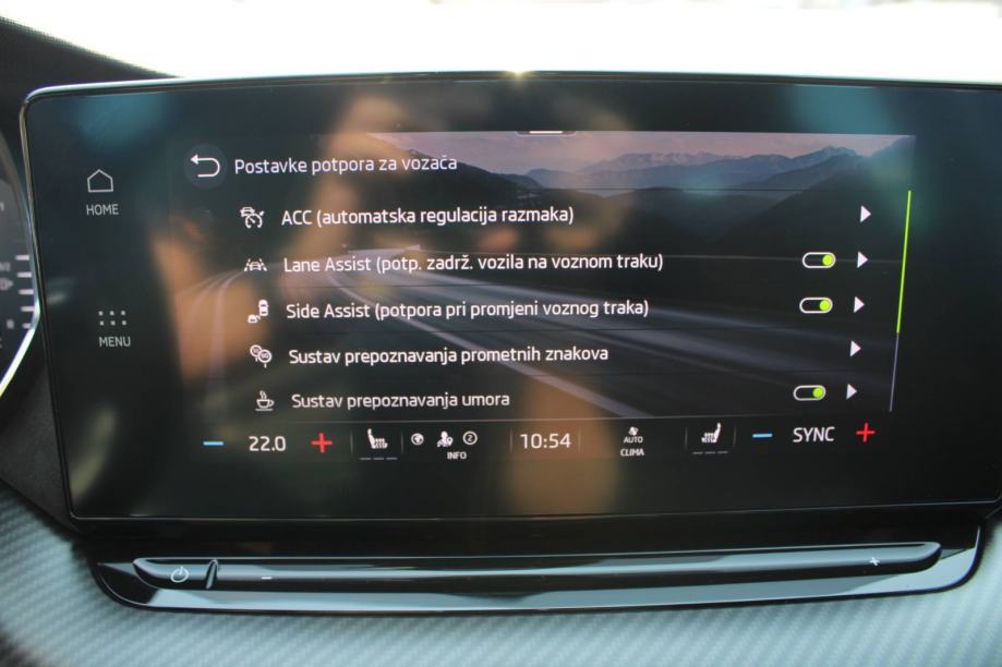 Škoda Octavia Combi 2,0 TDI LEASING BEZ UČEŠĆA I BEZ JAMACA, fotografija 19