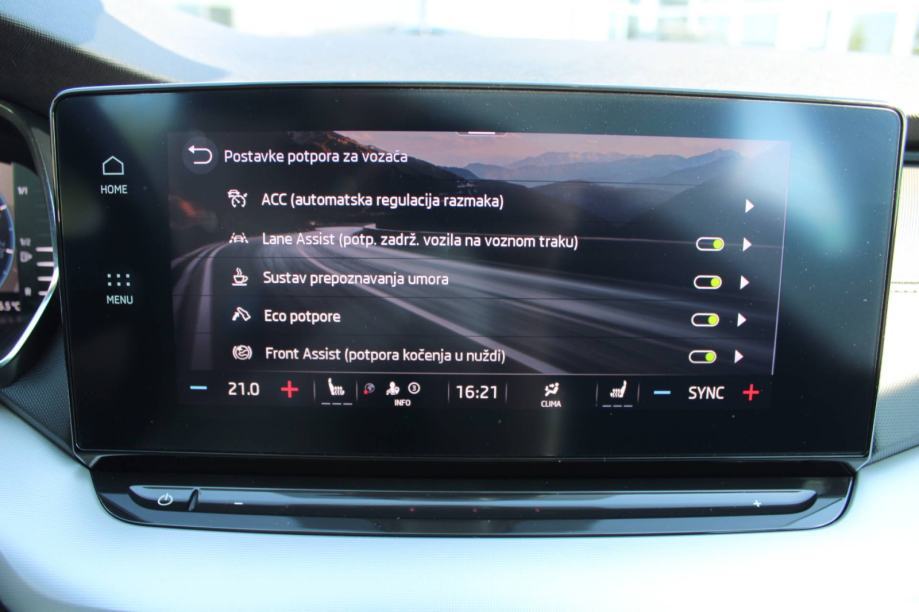 Škoda Octavia Combi 2,0 TDI LEASING BEZ UČEŠĆA I BEZ JAMACA, fotografija 18