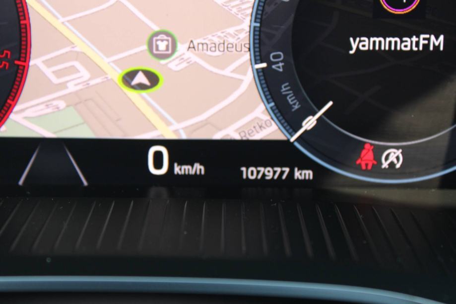 Škoda Octavia Combi 2,0 TDI LEASING BEZ UČEŠĆA I BEZ JAMACA, fotografija 19