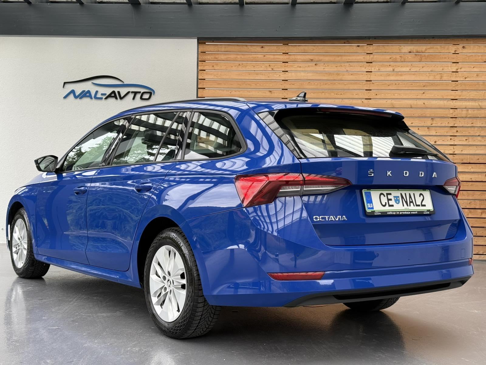 Škoda Octavia Combi 2,0 TDI LED-VIRTUAL-ACC-LANE ASSIST-TEMPOMAT, fotografija 4