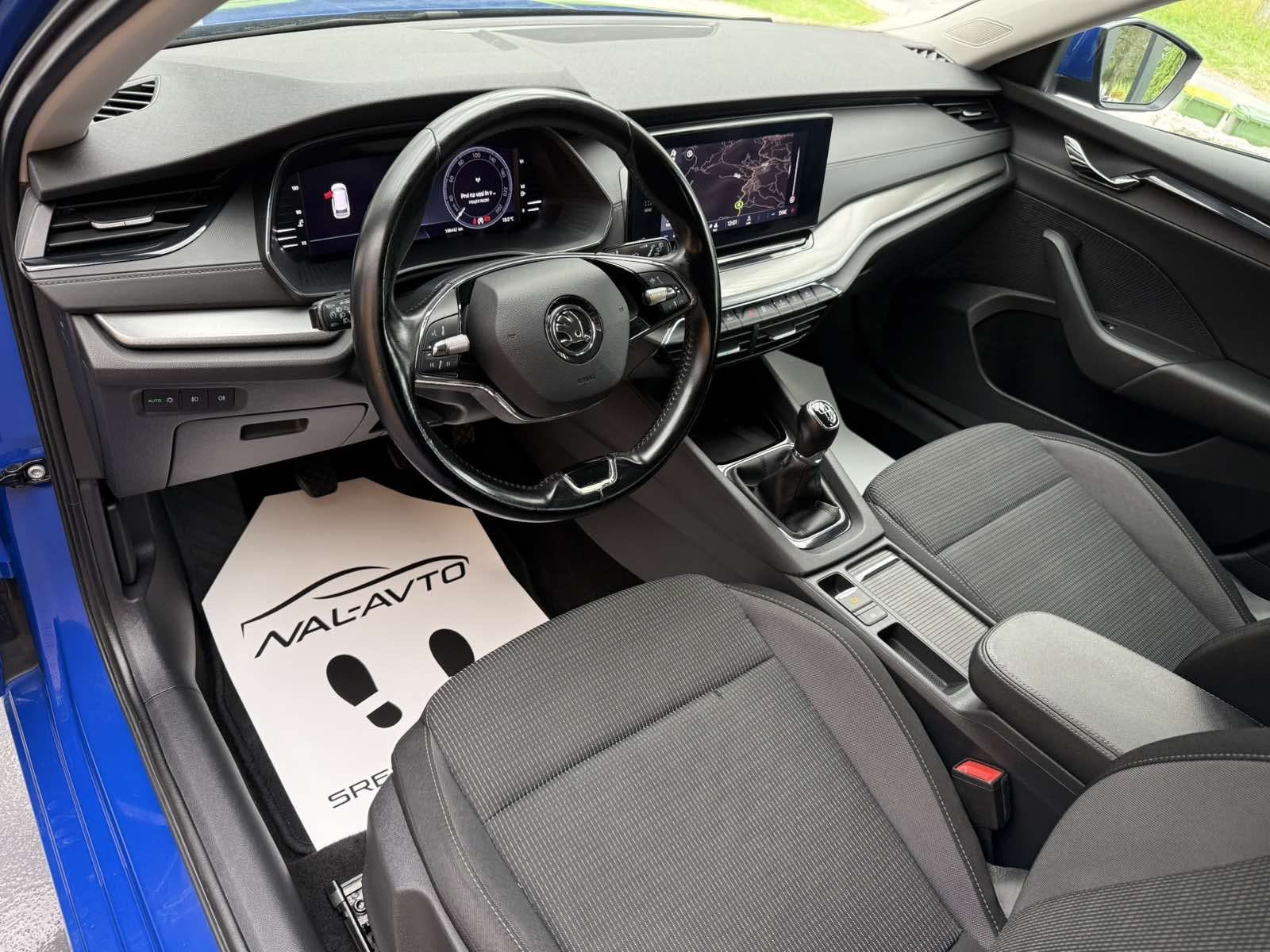 Škoda Octavia Combi 2,0 TDI LED-VIRTUAL-ACC-LANE ASSIST-TEMPOMAT, fotografija 7