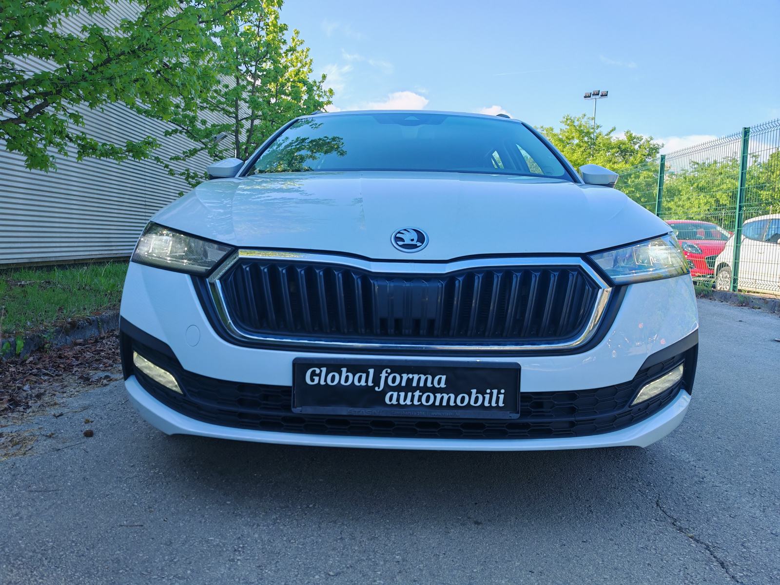 Škoda Octavia Combi 2,0 TDI - NIJE IZ UVOZA - u sustavu PDV-a- JAMSTVO, fotografija 3