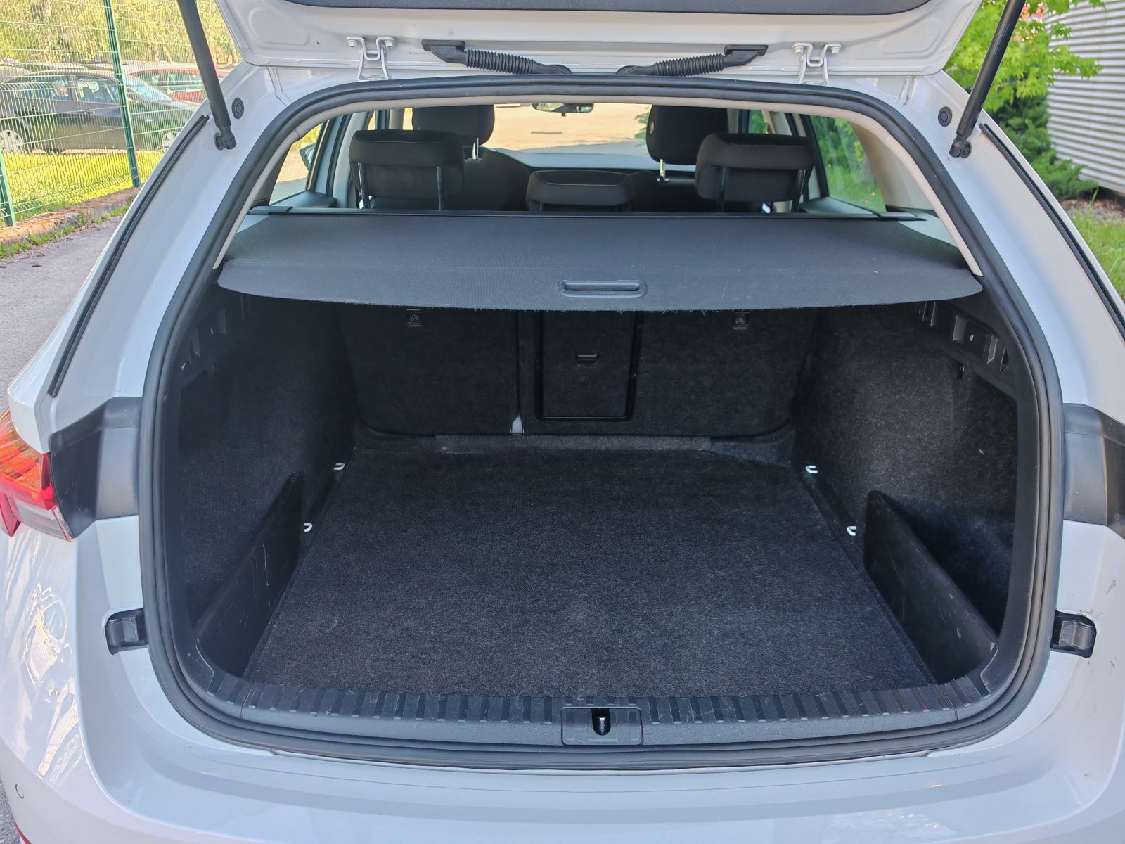 Škoda Octavia Combi 2,0 TDI - NIJE IZ UVOZA - u sustavu PDV-a- JAMSTVO, fotografija 17