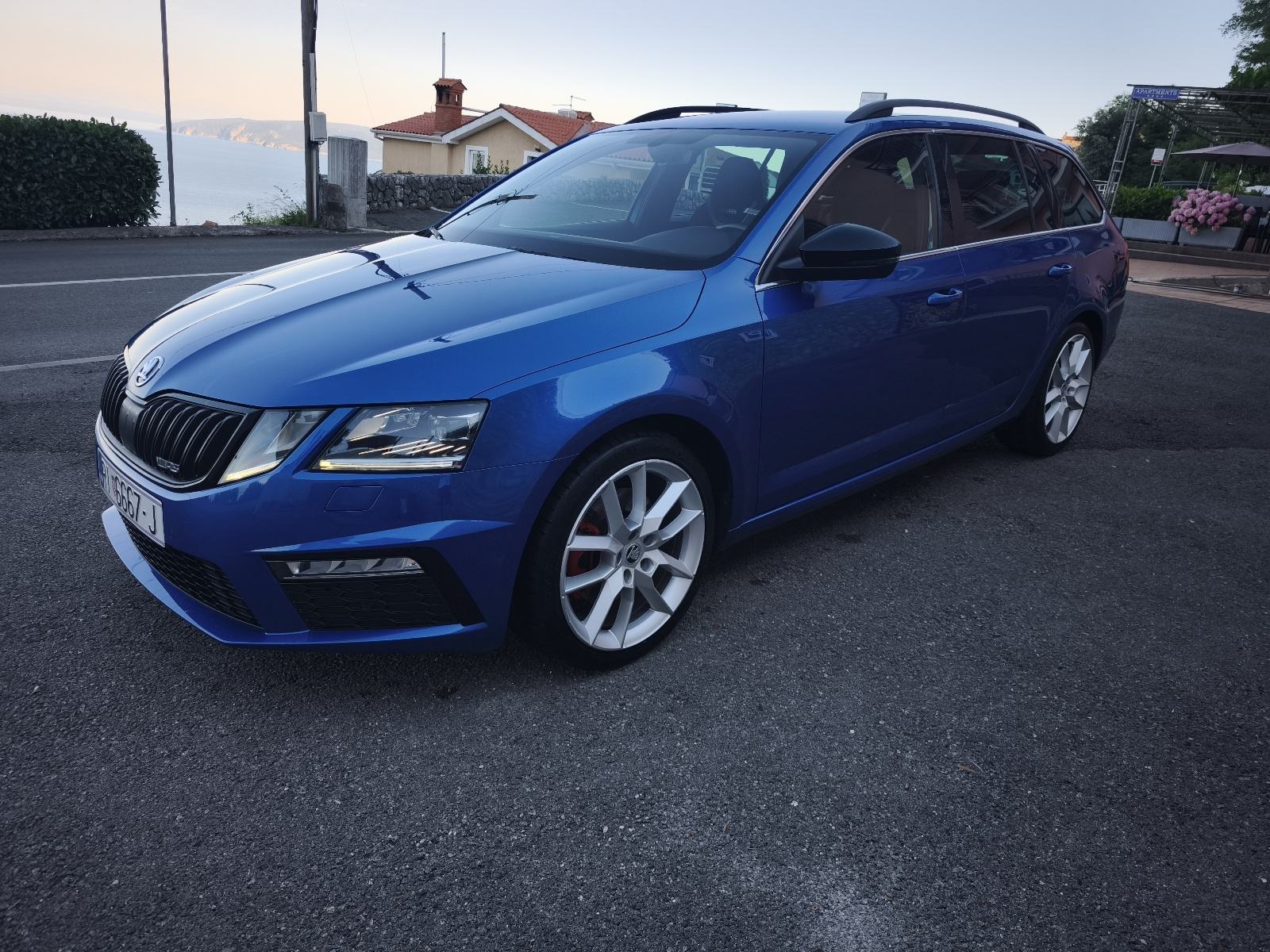 Škoda Octavia Combi 2,0 TDI 4x4 RS DSG, fotografija 2