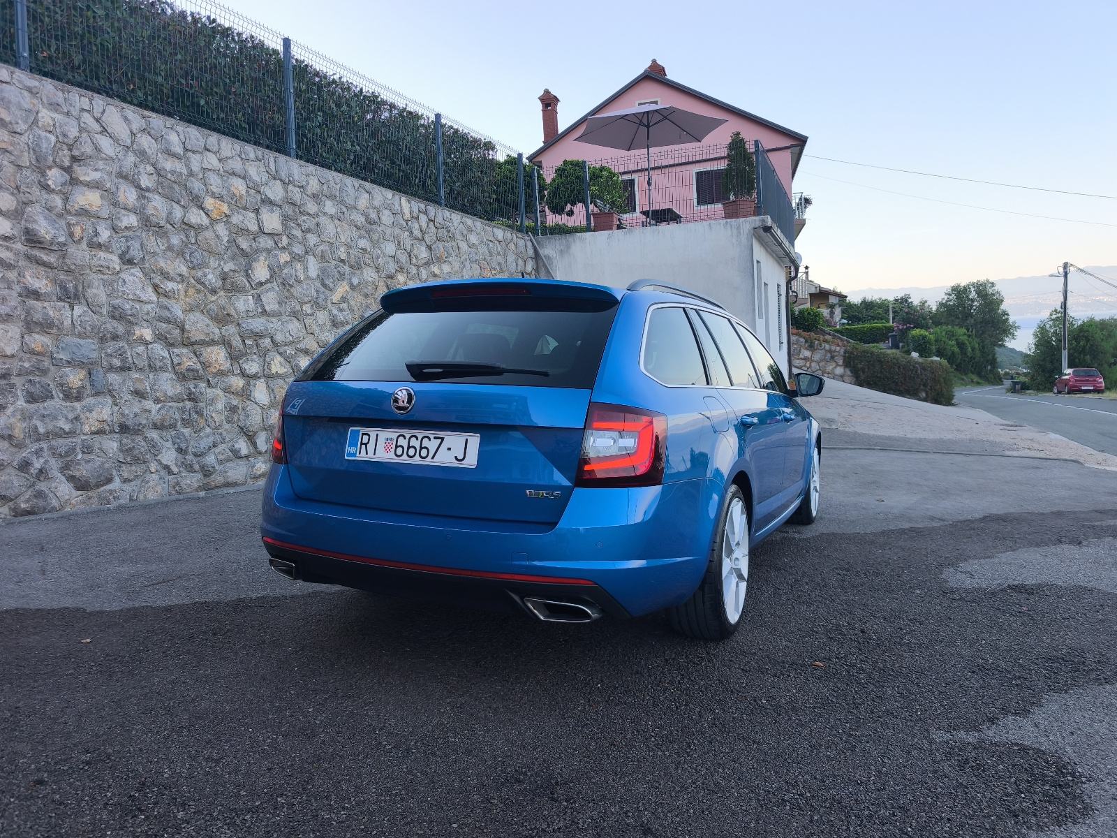 Škoda Octavia Combi 2,0 TDI 4x4 RS DSG, fotografija 5