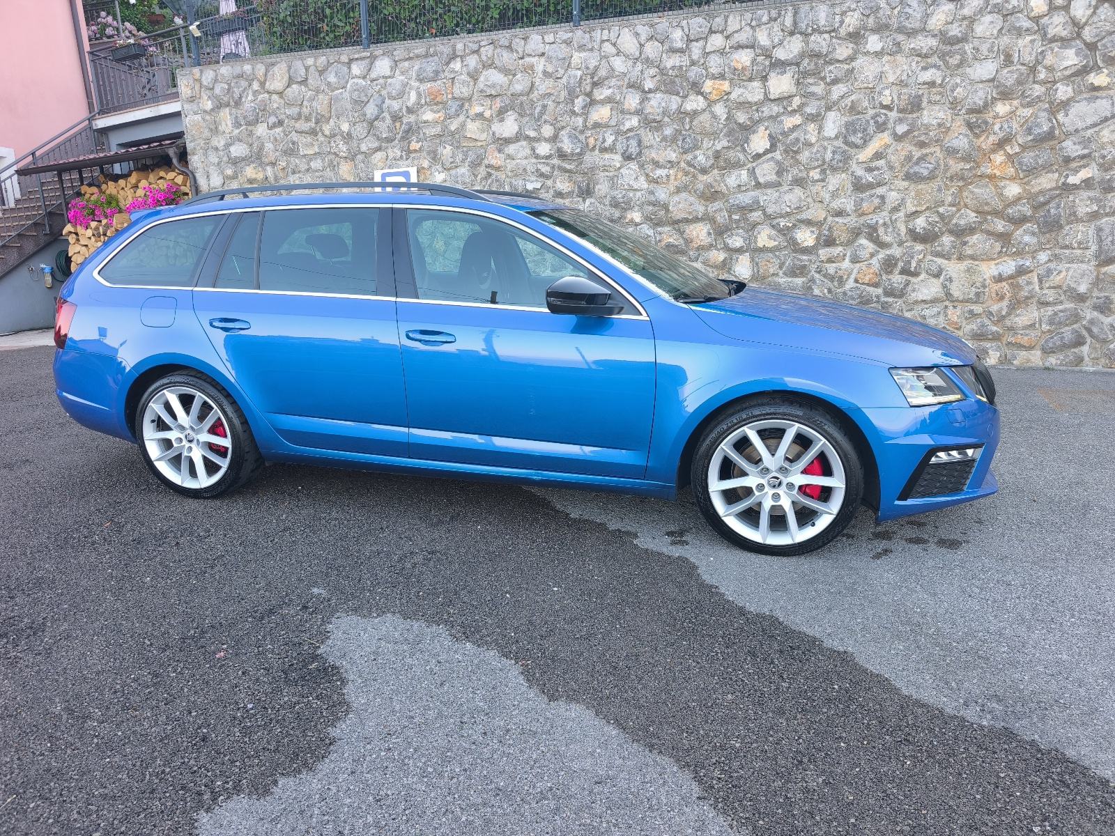 Škoda Octavia Combi 2,0 TDI 4x4 RS DSG, fotografija 3