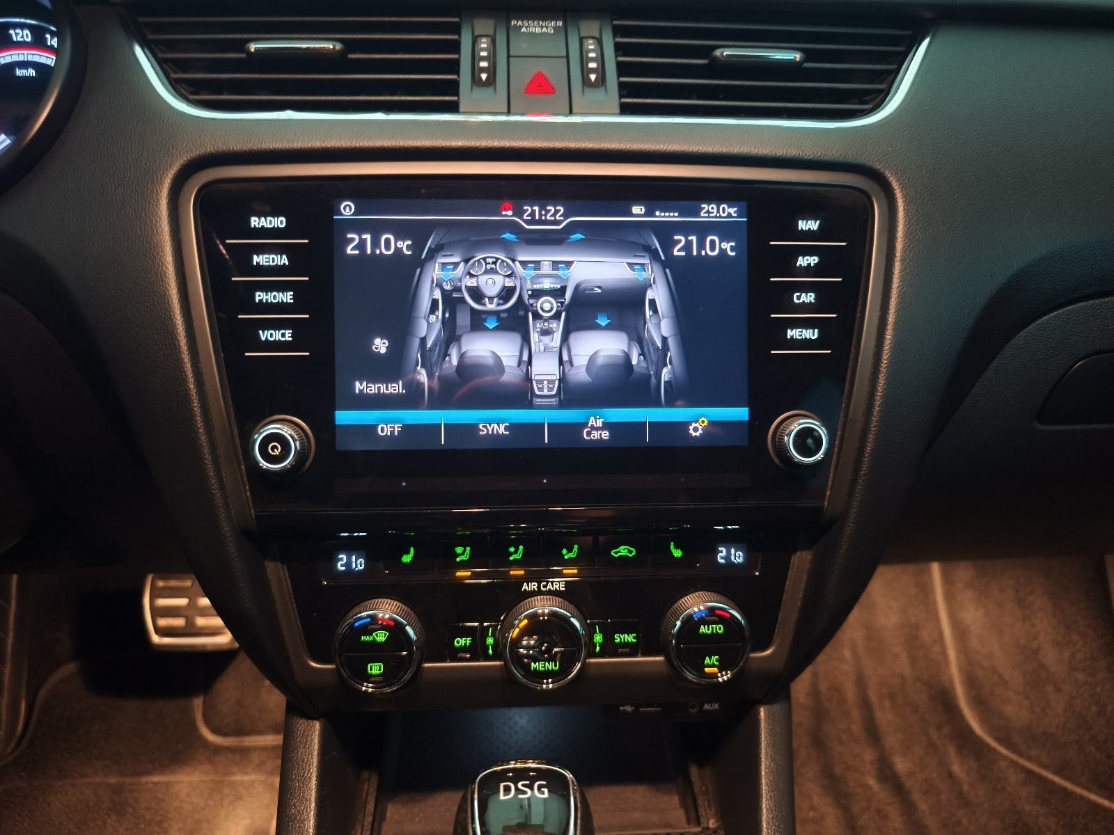 Škoda Octavia Combi 2,0 TDI 4x4 RS DSG, fotografija 13