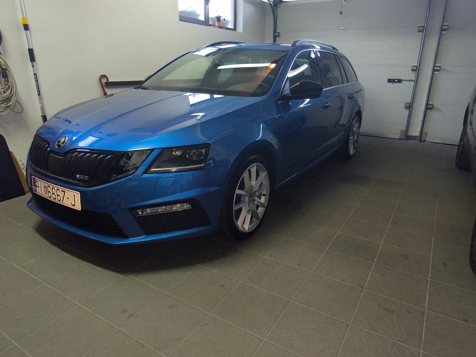 Škoda Octavia Combi 2,0 TDI 4x4 RS DSG, fotografija 18