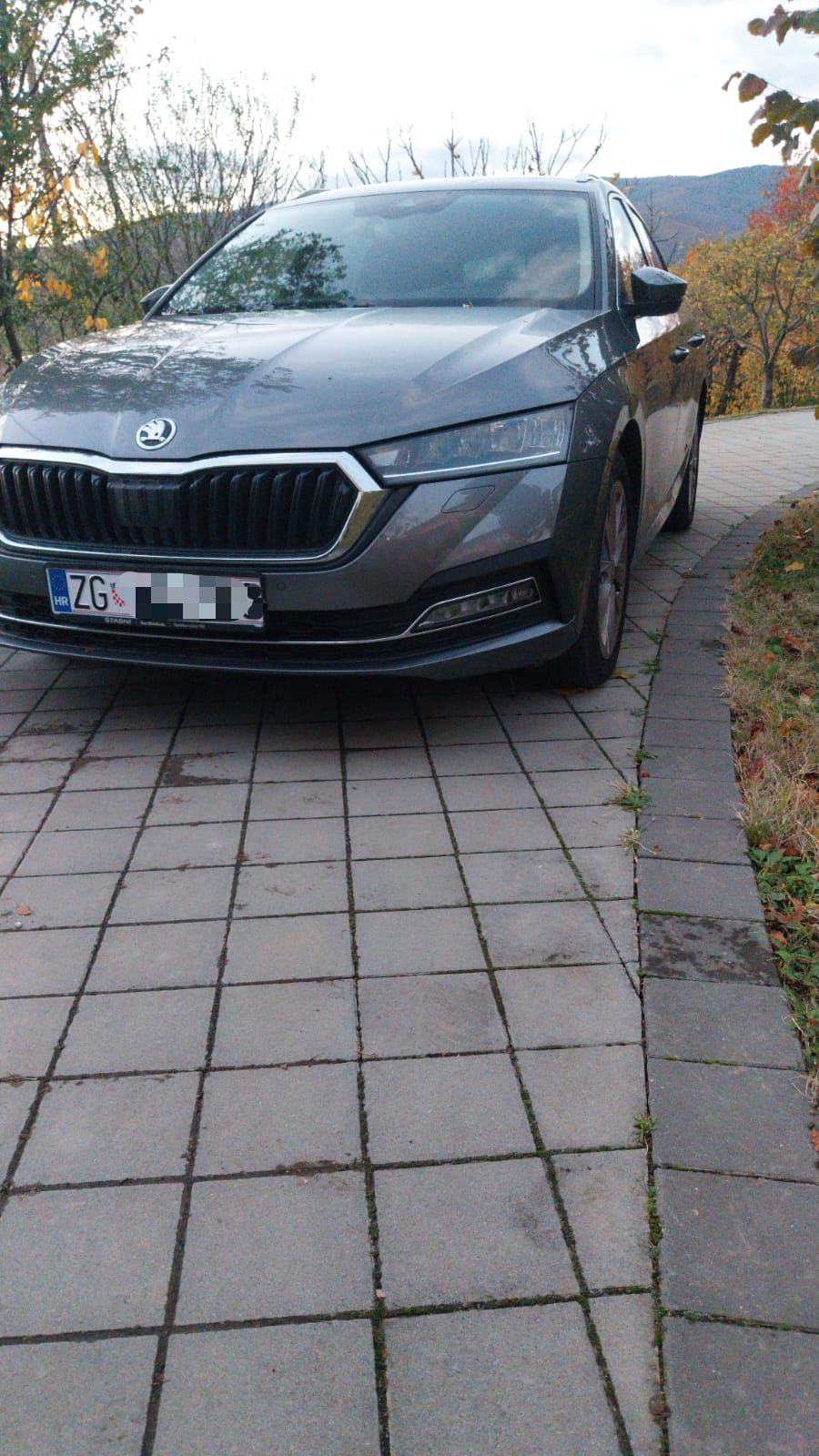 Škoda Octavia Combi 2,0 TDI, fotografija 1