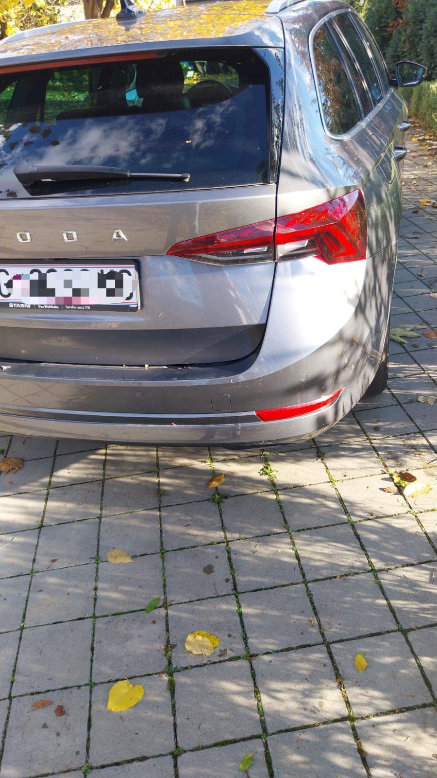 Škoda Octavia Combi 2,0 TDI, fotografija 2
