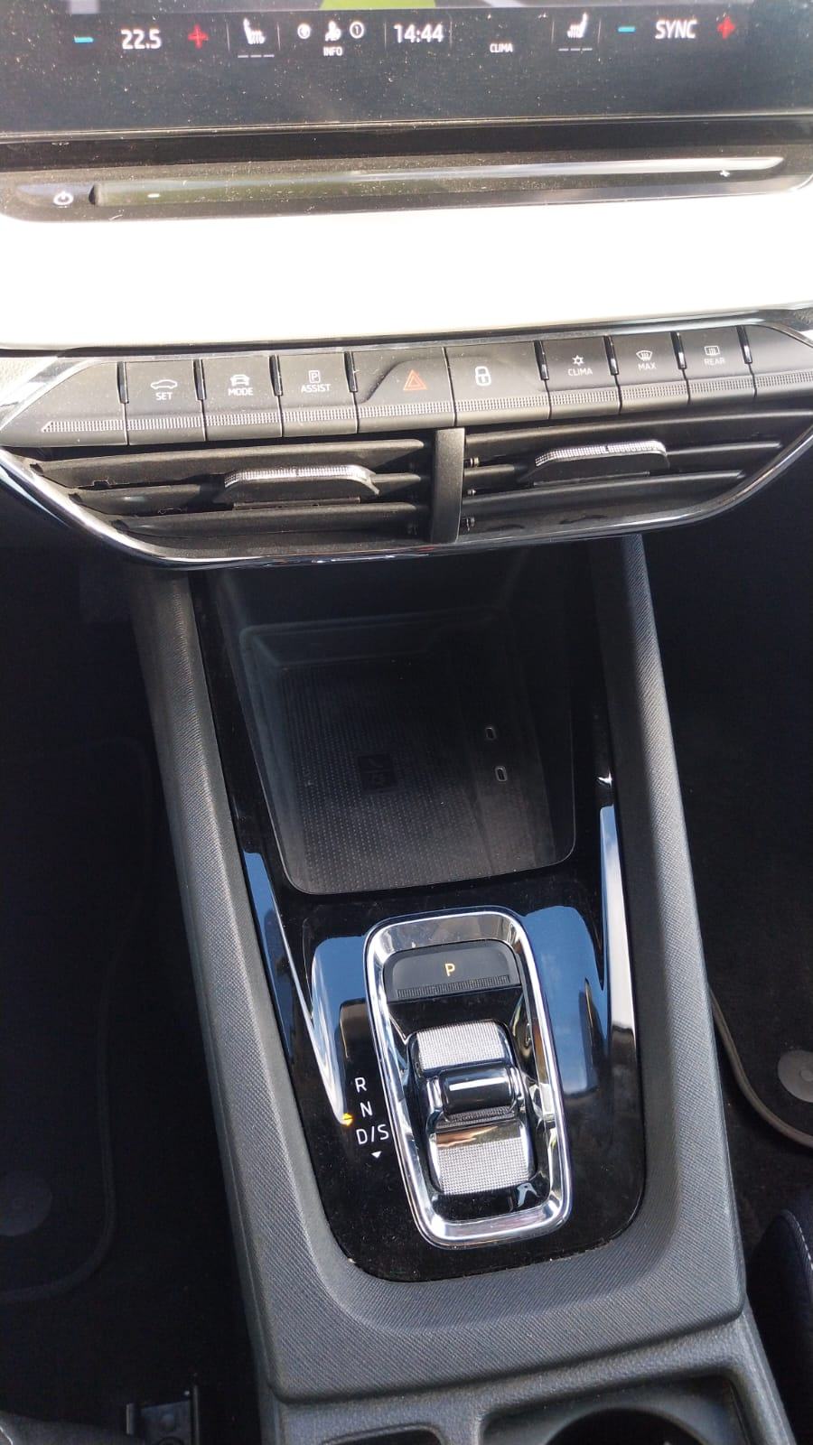 Škoda Octavia Combi 2,0 TDI, fotografija 11
