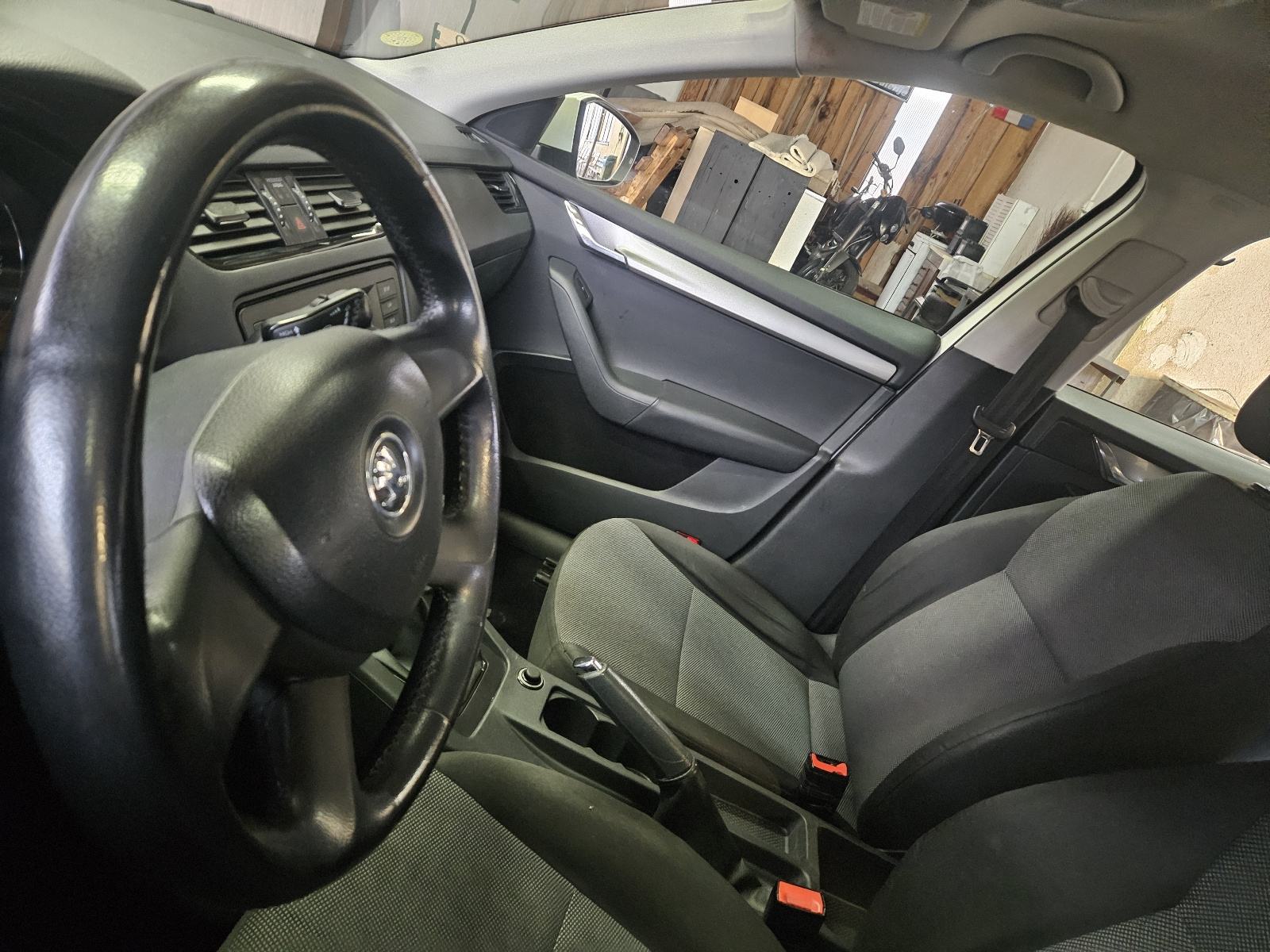 Škoda Octavia Combi 1,6 TDI, fotografija 10