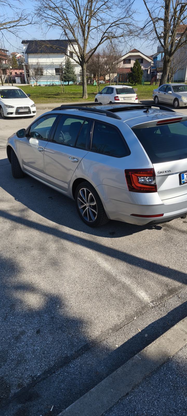 Škoda Octavia Combi 2,0 TDI. PANORAMA,FULL LED FAROVI, fotografija 7