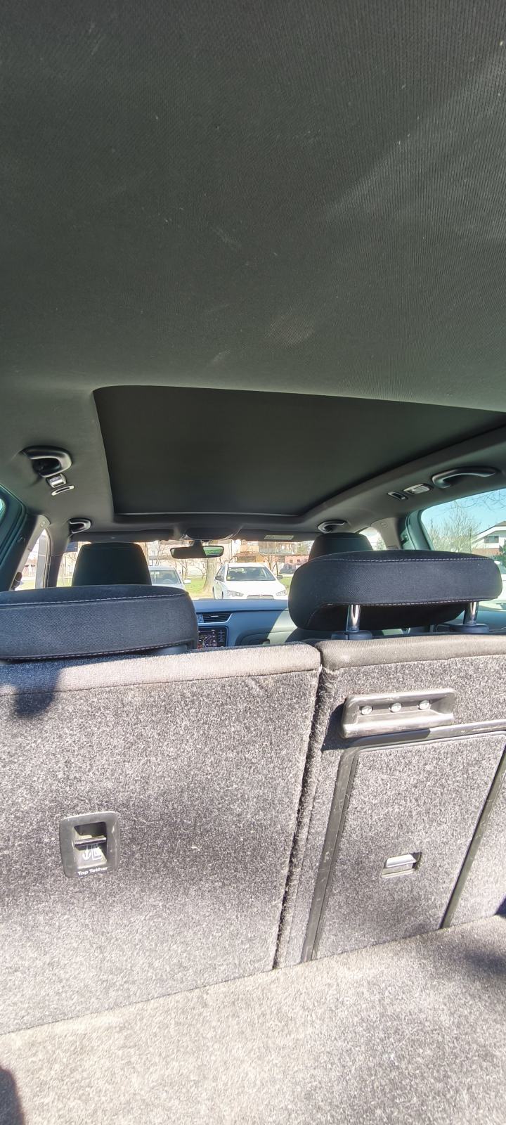 Škoda Octavia Combi 2,0 TDI. PANORAMA,FULL LED FAROVI, fotografija 15