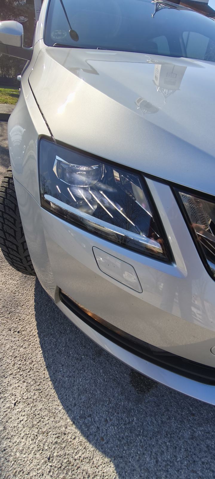 Škoda Octavia Combi 2,0 TDI. PANORAMA,FULL LED FAROVI, fotografija 16