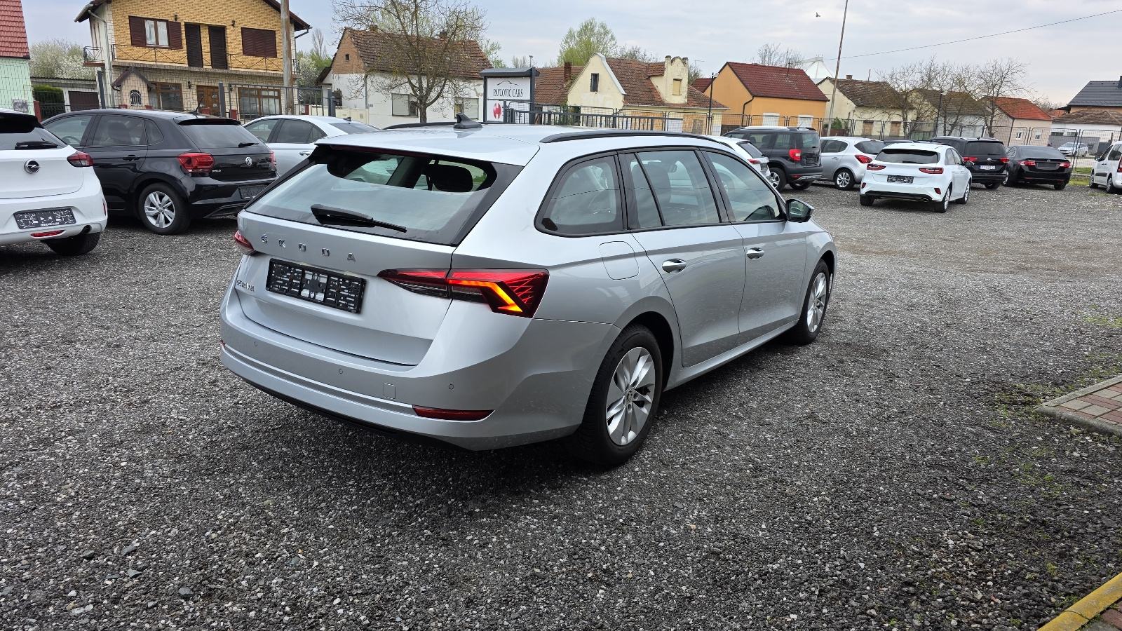 Škoda Octavia Combi 2,0 TDI LED, fotografija 5