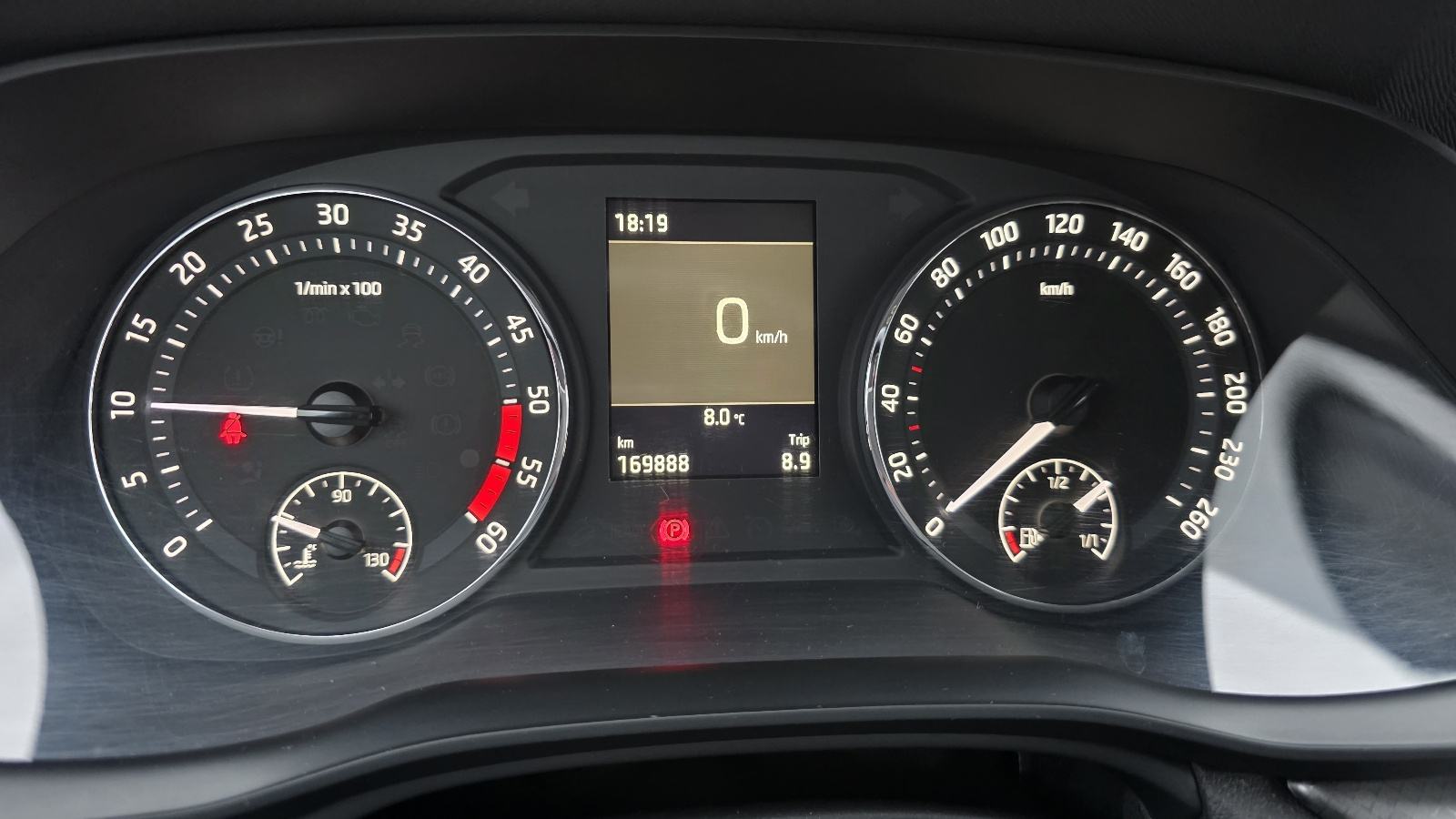 Škoda Octavia Combi 2,0 TDI LED, fotografija 15