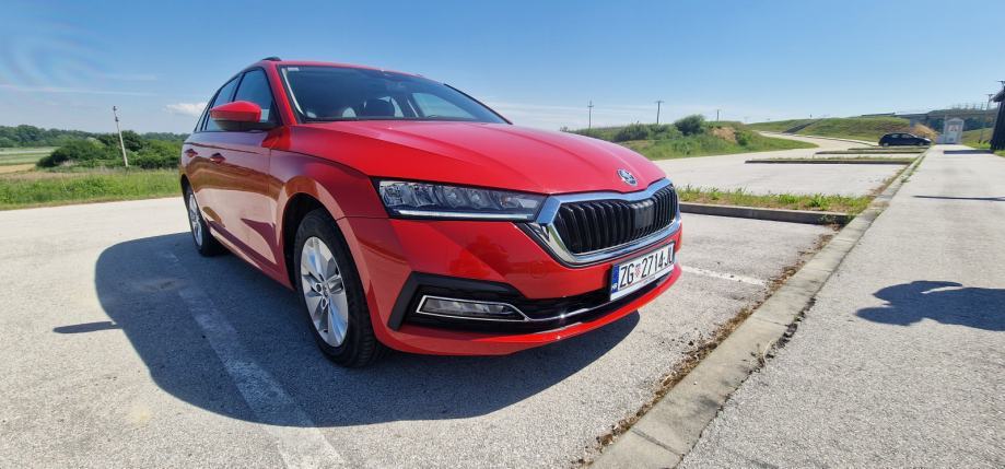 Škoda Octavia Combi 2,0 TDI, fotografija 10