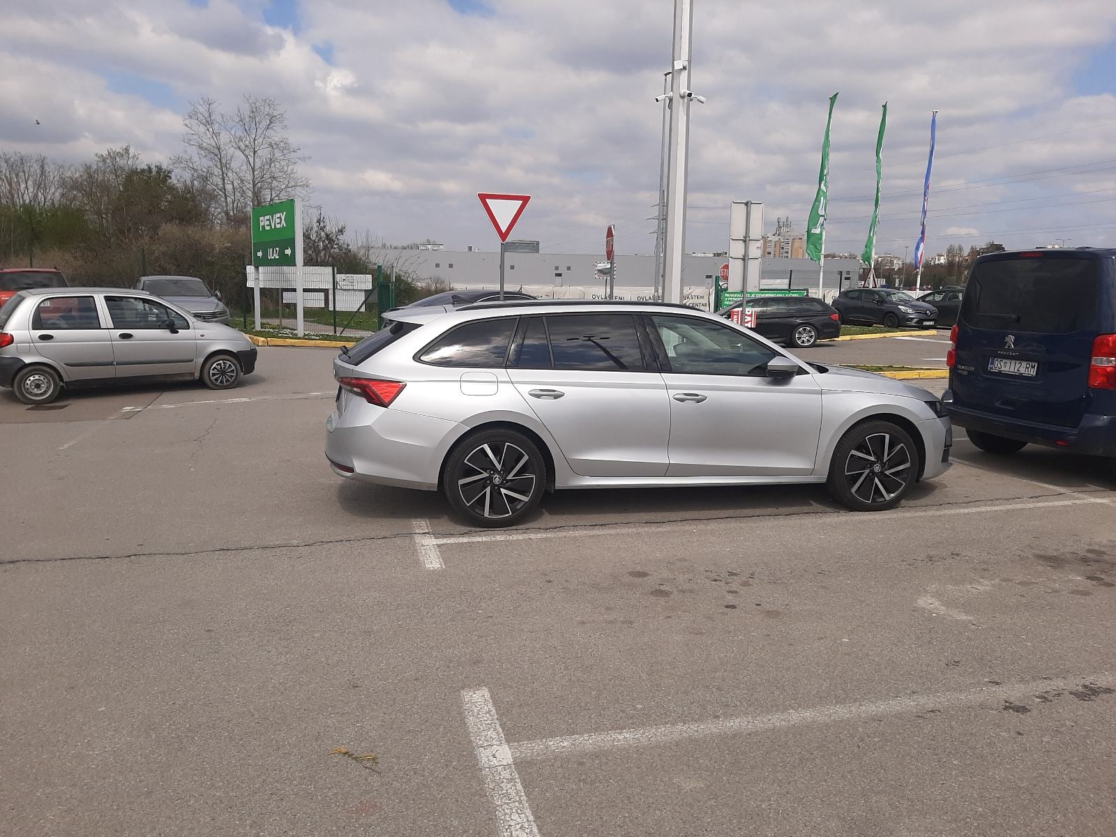 Škoda Octavia Combi 2,0 TDI, fotografija 5