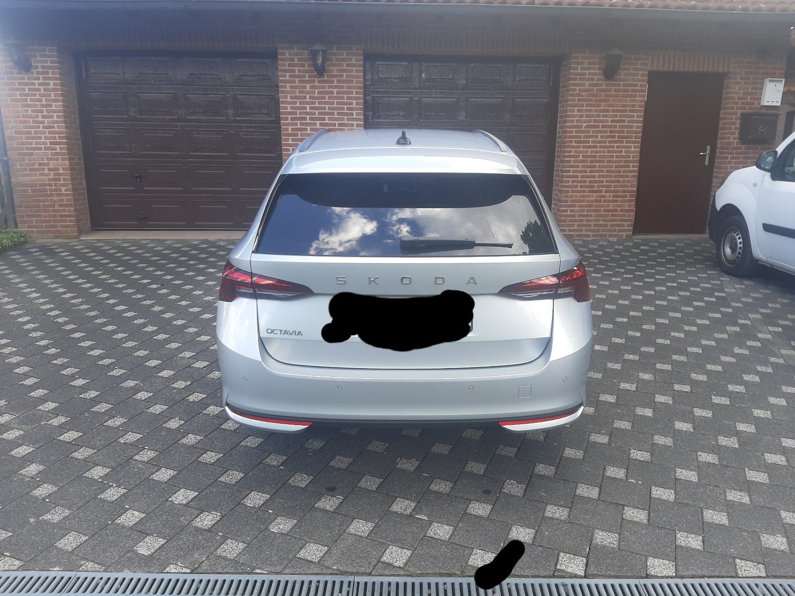 Škoda Octavia Combi 2,0 TDI, fotografija 11