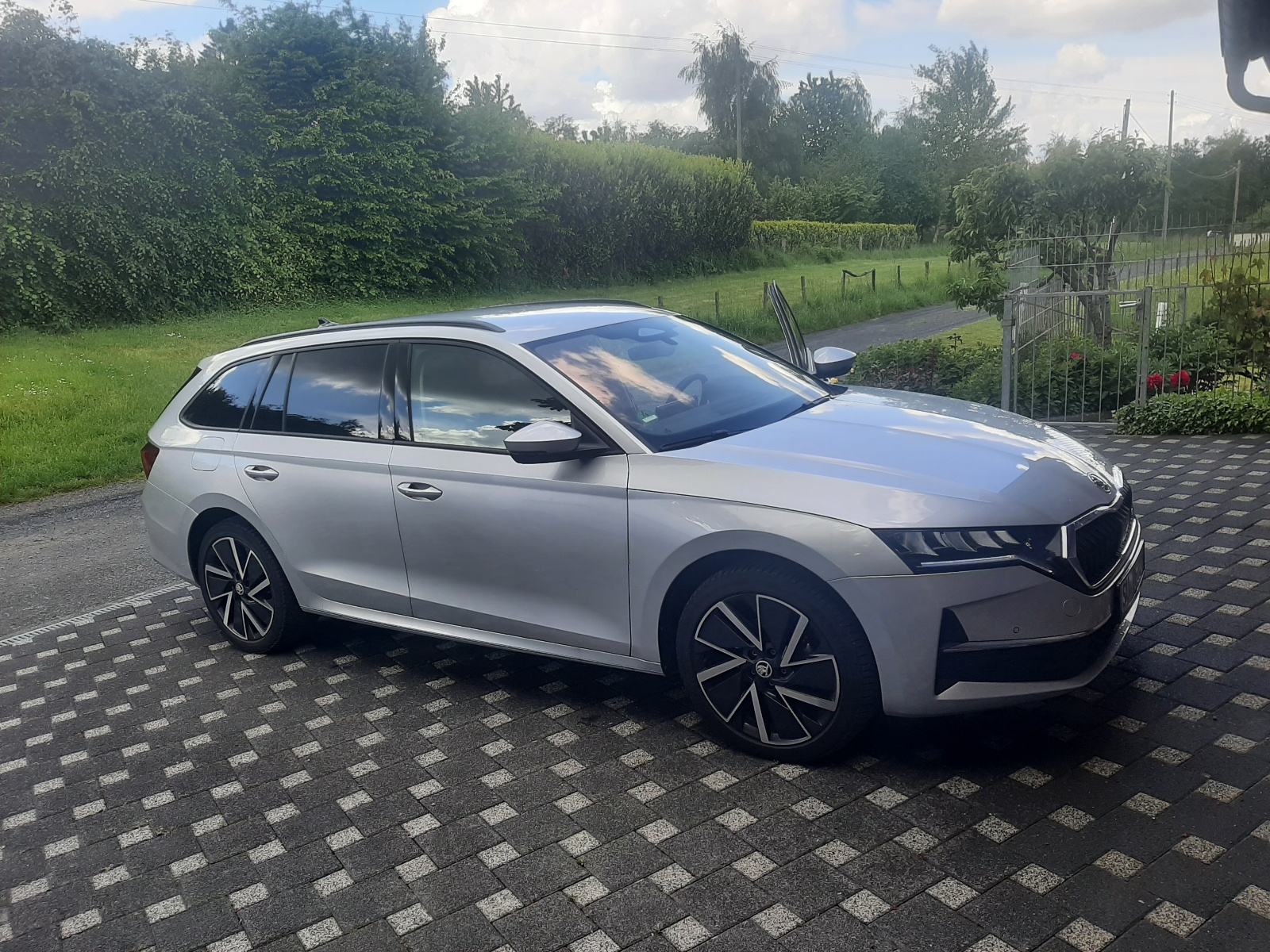 Škoda Octavia Combi 2,0 TDI, fotografija 17