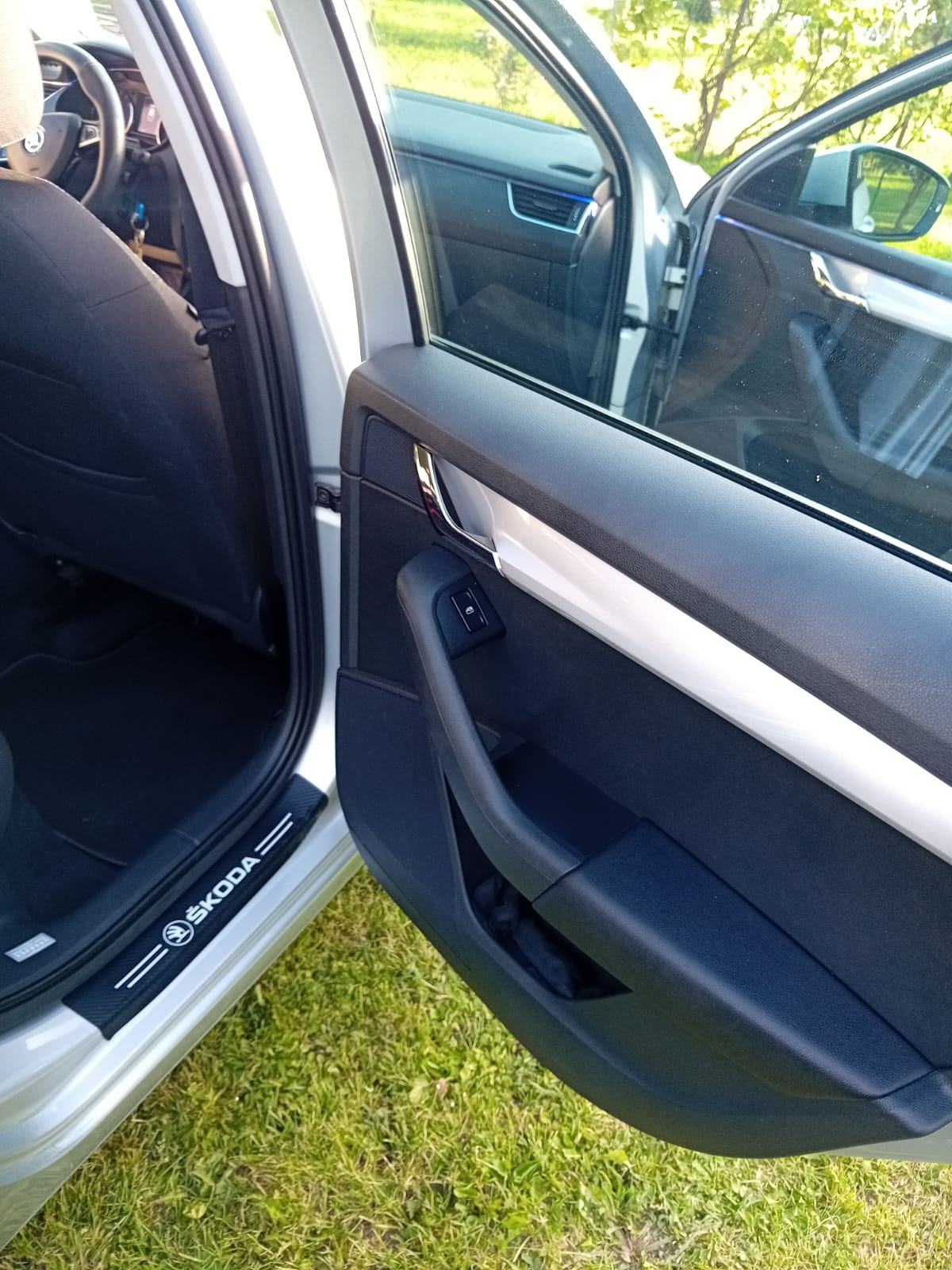 Škoda Octavia Combi 2,0 TDI, fotografija 10