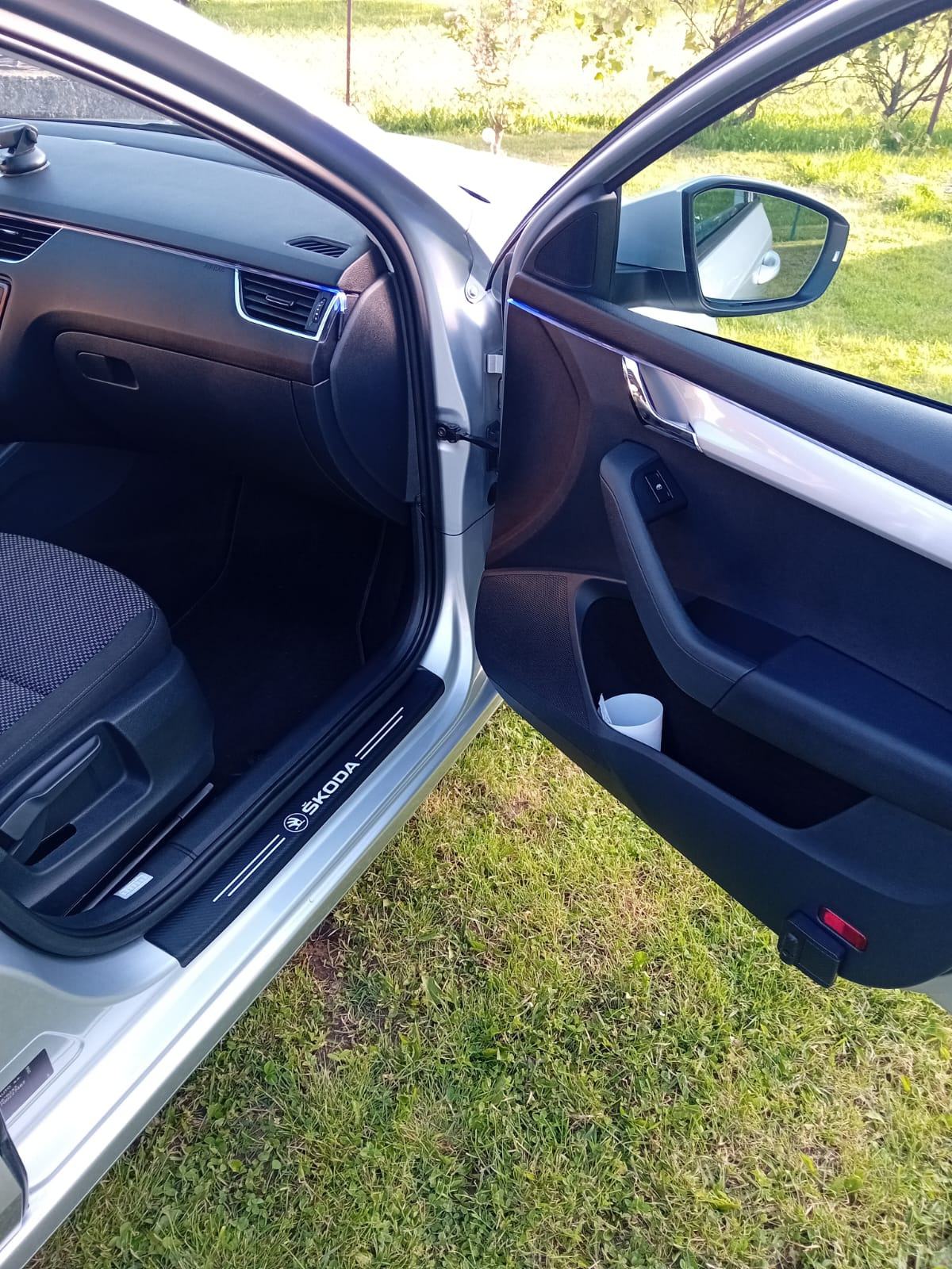 Škoda Octavia Combi 2,0 TDI, fotografija 8