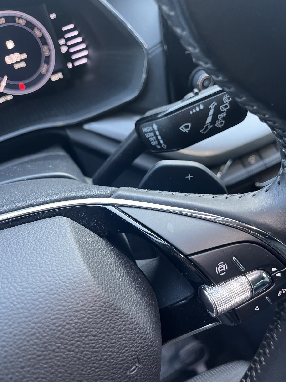 Škoda Octavia Combi 2,0 TDI, fotografija 8