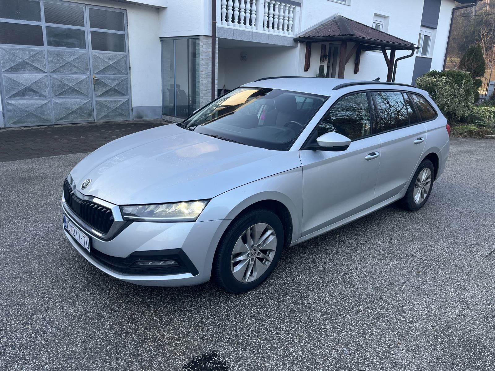 Škoda Octavia Combi 2,0 TDI, fotografija 14
