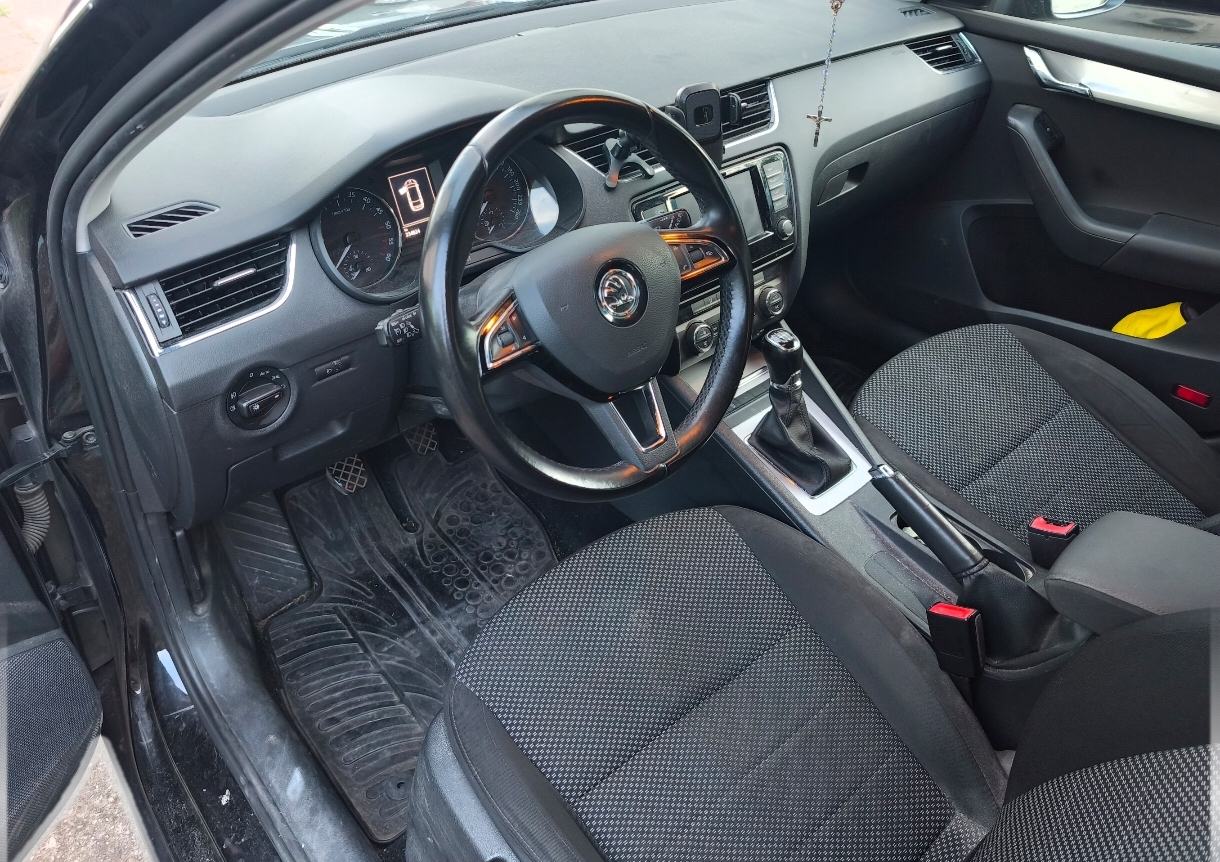 Škoda Octavia Combi 2,0 TDI, fotografija 9
