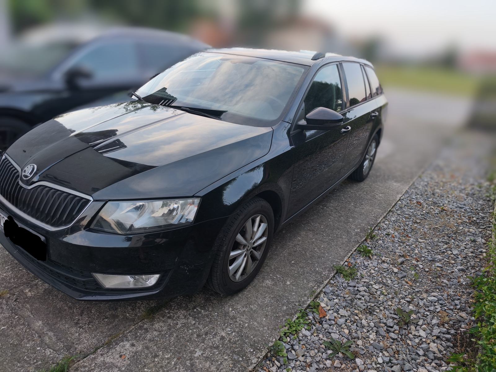 Škoda Octavia Combi 2,0 TDI, fotografija 3