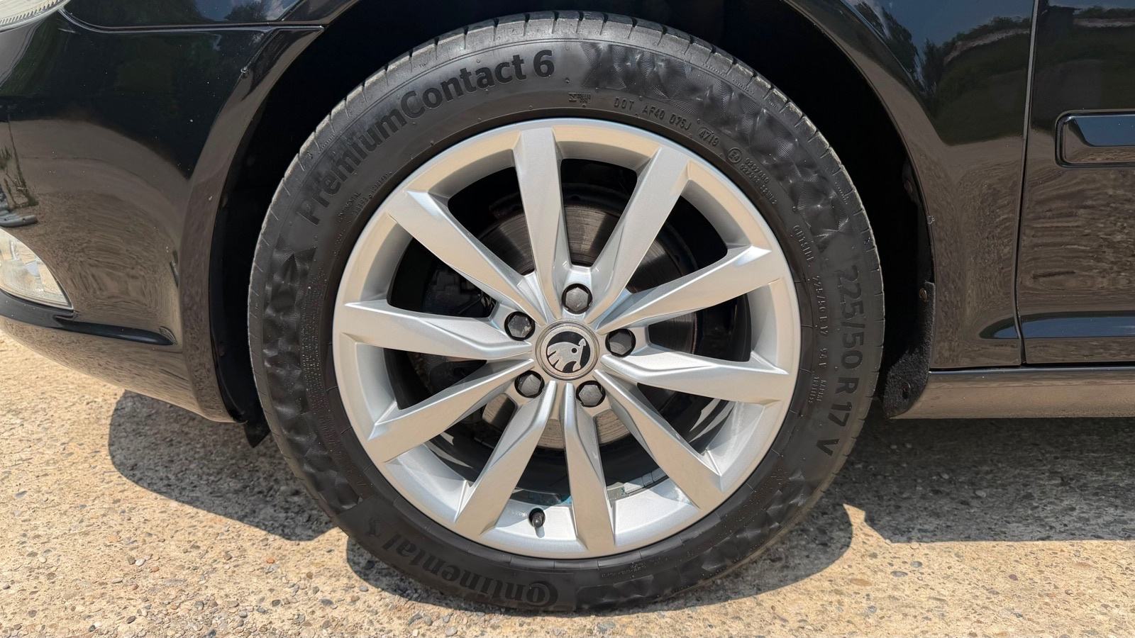 Škoda Octavia Combi 2,0 TDI, reg. 04.27., fotografija 18