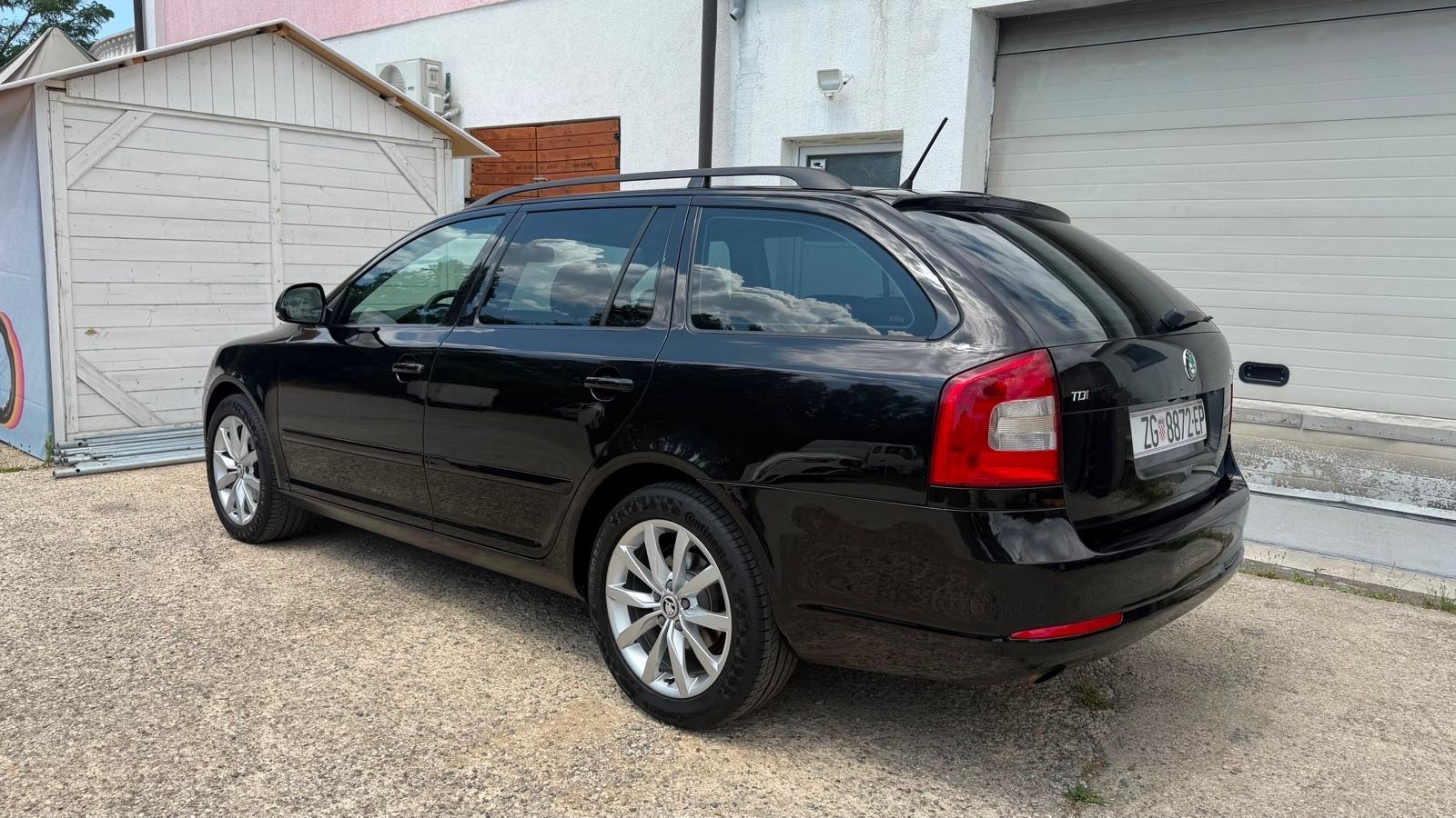 Škoda Octavia Combi 2,0 TDI, reg. 04.27., pogled izvana - slika 3