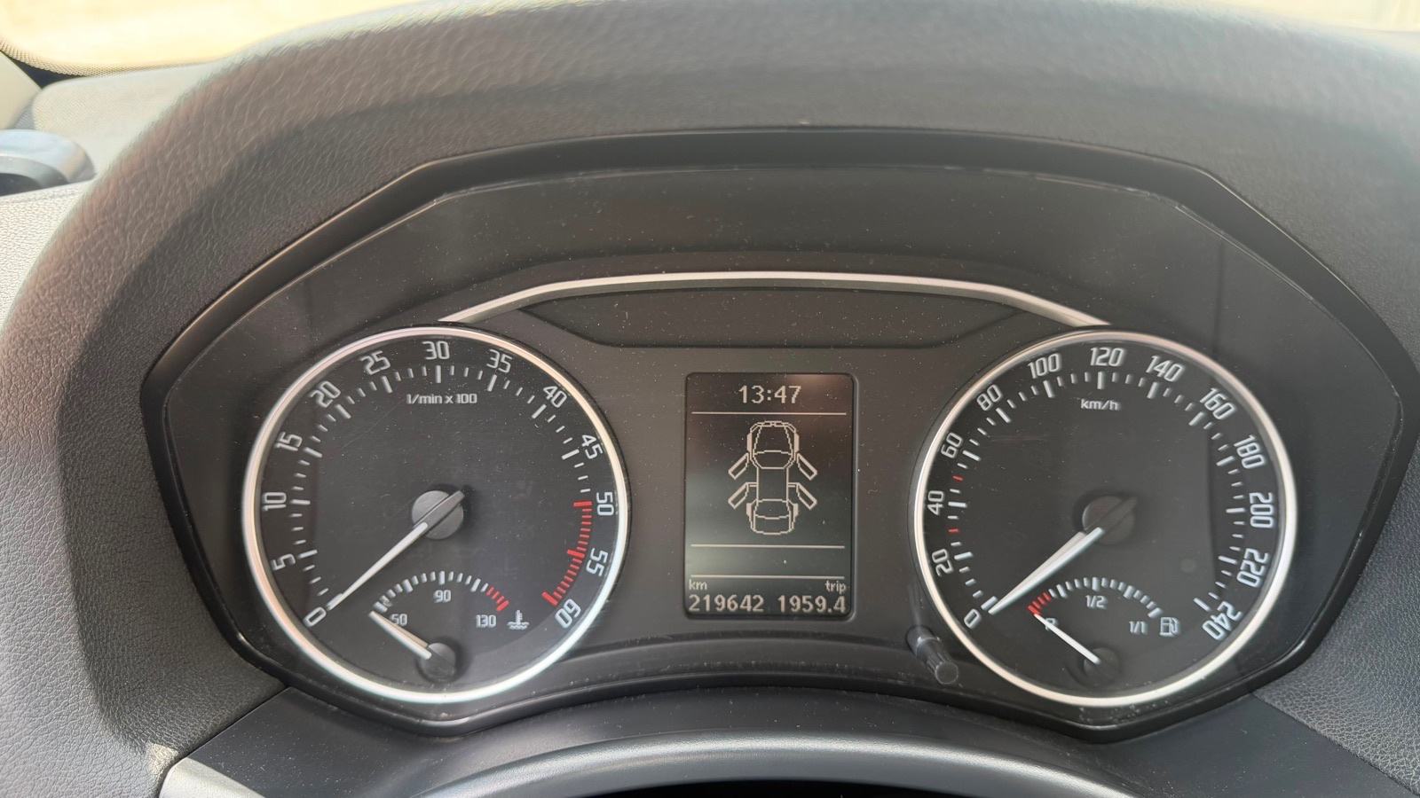 Škoda Octavia Combi 2,0 TDI, reg. 04.27., fotografija 10