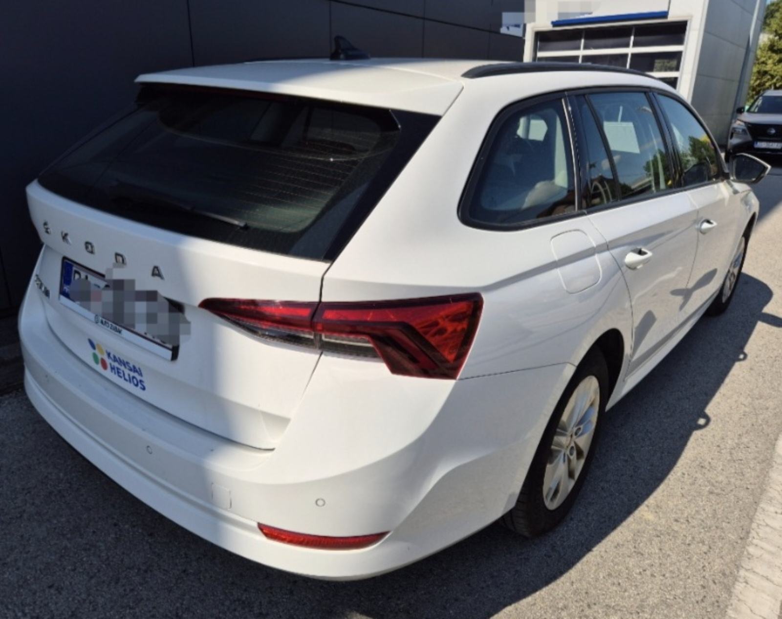 Škoda Octavia Combi 2,0 TDI, fotografija 3